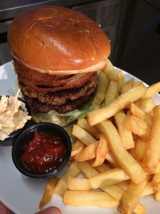 The Bear On The Square 3* Millom